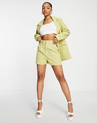 In The Style x Perrie Sian tailored short in lime