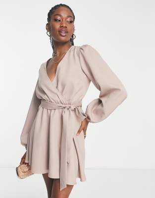 In The Style x Perrie Sian - Vestito skater avvolgente con maniche voluminose color pietra