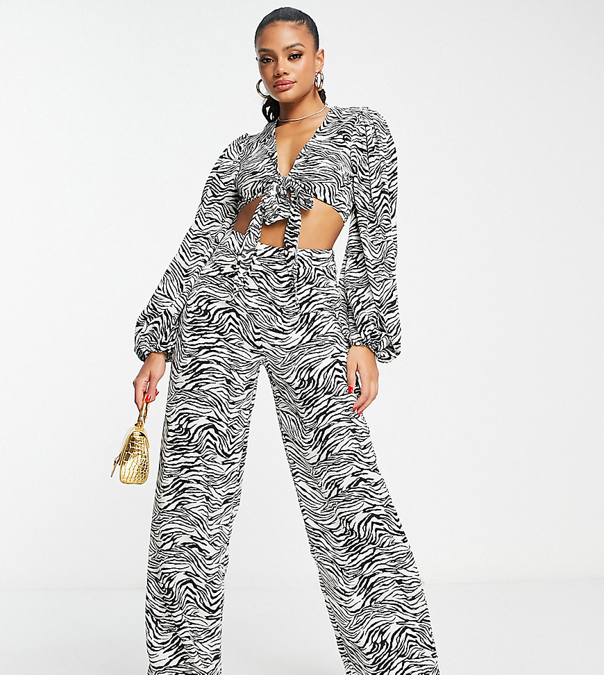 In The Style x Yasmin Devonport Exclusive wide leg pants in zebra print - part of a set-Multi
