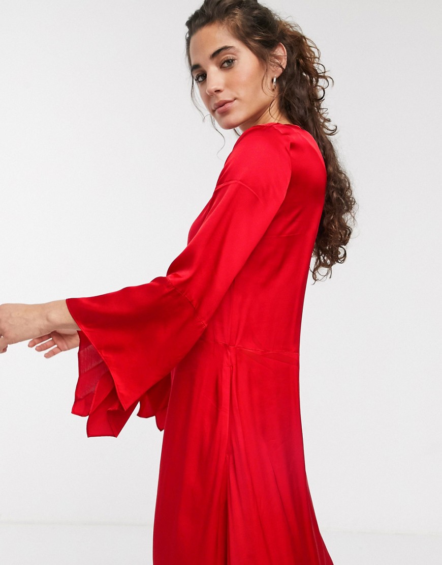 In Wear – Courtney – Maxiklänning i satäng-Röd