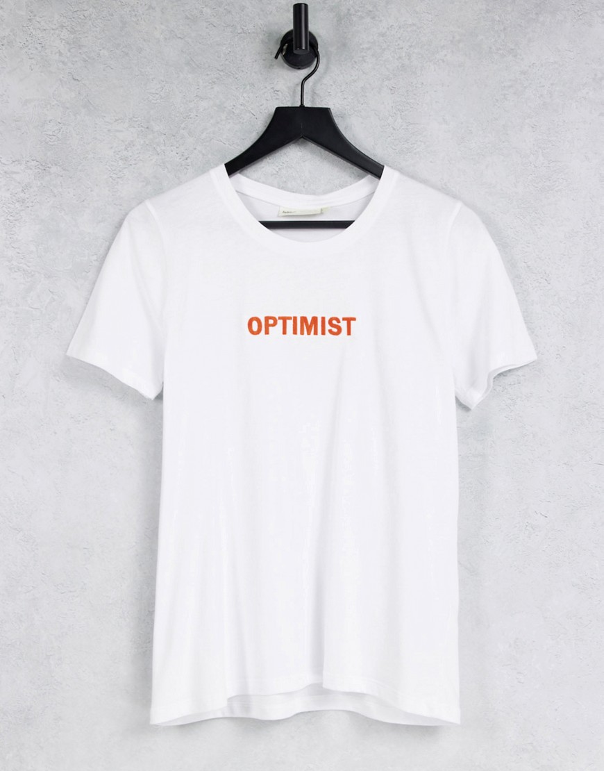 In Wear – Ulysa – T-Shirt aus Baumwolle mit „Optimist“-Logo-Weiß