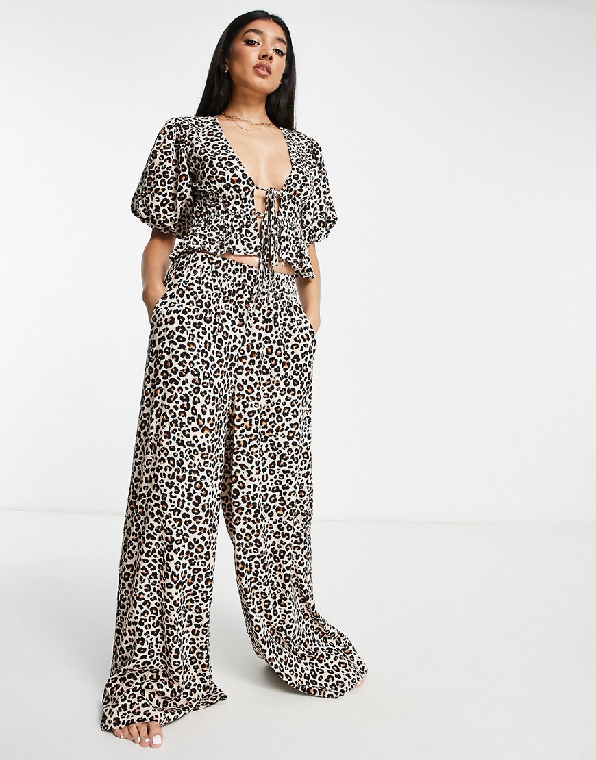 Influence beach crop top and pants in leopard print-Brown