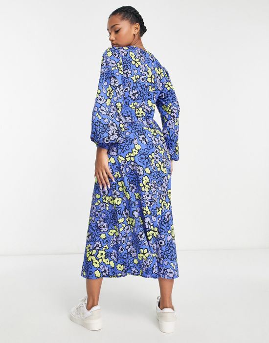 https://images.asos-media.com/products/influence-blouson-sleeve-midi-tea-dress-in-blue-floral-print/203843015-2?$n_550w$&wid=550&fit=constrain