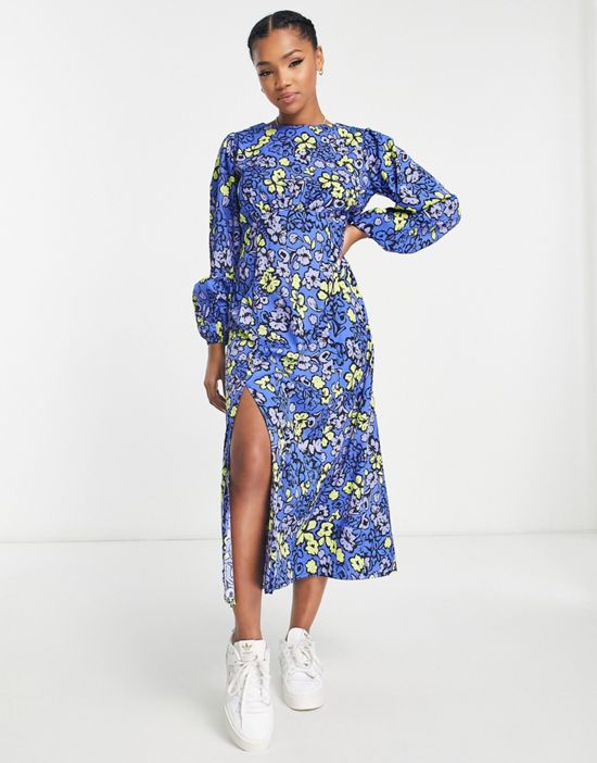 https://images.asos-media.com/products/influence-blouson-sleeve-midi-tea-dress-in-blue-floral-print/203843015-4?$n_550w$&wid=550&fit=constrain