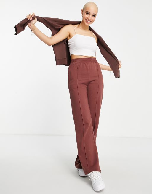 Influence - Cropped sweater en broek met wijde pijpen in chocoladebruin, co-ord set, 3 van 3