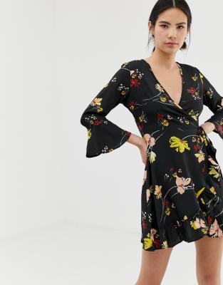 Influence floral wrap mini dress | ASOS