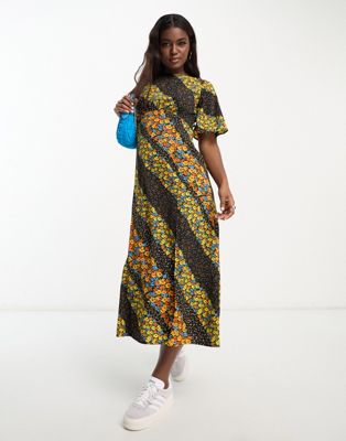 Influence flutter sleeve midi tea dress in mixed floral print - ASOS Price Checker