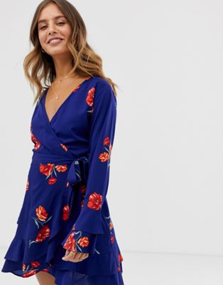 Influence - jurk met overslag, ruches en bloemenprint in marineblauw