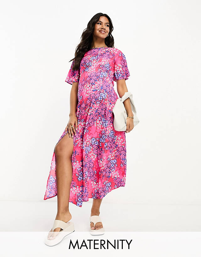 Influence Maternity - flutter sleeve midi tea dress in red and blue floral print