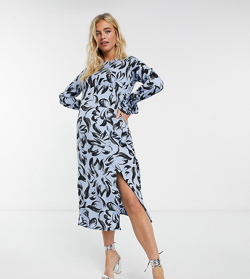 Influence Maternity - Midi-jurk met abstracte print in korenbloemblauw