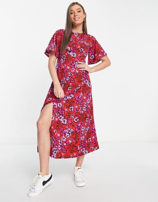 Influence midi tea dress in red floral print | ASOS