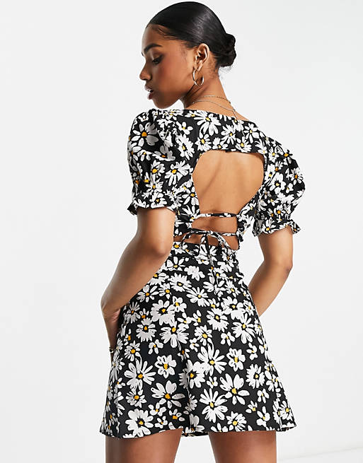 Influence mini dress with cutout back in daisy print | ASOS