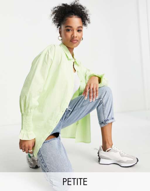Influence Petite - Camicia in popeline verde con maniche raccolte