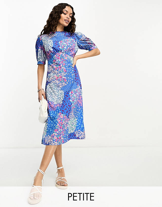 Influence Petite - flutter sleeve midi tea dress in blue floral print