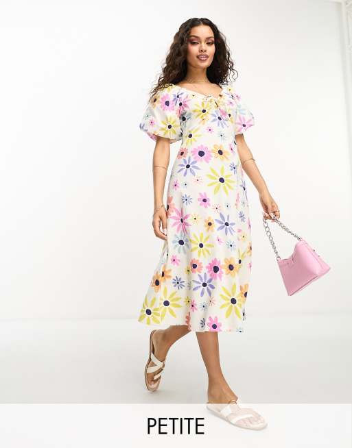 Influence Petite - Vestito midi con anello sul davanti bianco a fiori