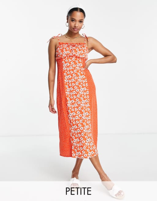 Influence Petite - Vestito midi con spalline annodate rosso a fiori misti