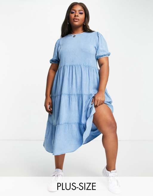 Influence Plus - Lagdelt midikjole i chambray