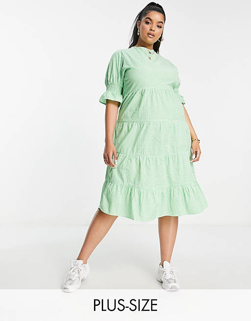 Influence Plus - Midi jurk met korte ruchemouwen in groen met gingham ruit