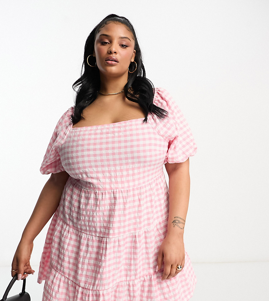 Plus-size dress by Influence Dreaming of the beach Square neck Puff sleeves Shirred stretch back Regular fit