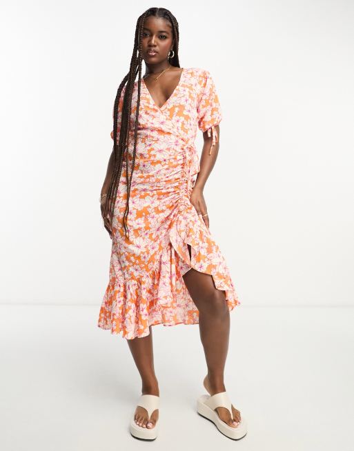 Influence Robe portefeuille mi longue volantee Imprime fleurs orange ASOS