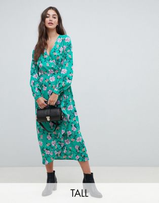 Influence Tall – Blommönstrad midiklänning med omlott och volang-Grön