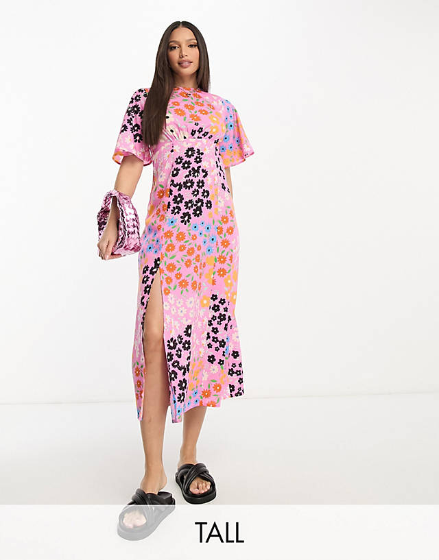 Influence Tall - flutter sleeve midi tea dress in pink floral print