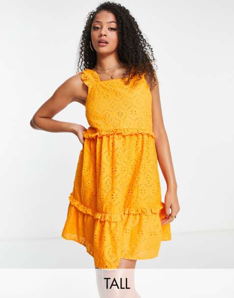 Influence Tall - Robe courte en broderie anglaise à volants étagés - Orange - view 1