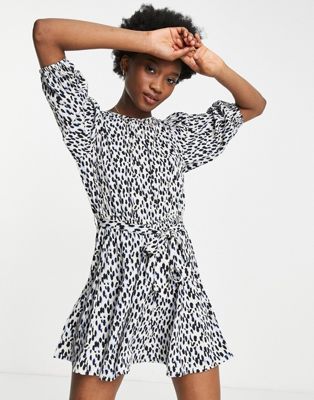 Influence tie waist mini dress in leopard print