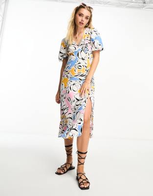 Influence Influence v neck midi dress in shadow floral print-White