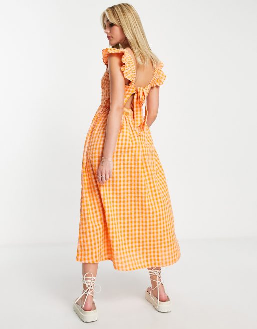 Influence – Wadenlanges Seersucker-Kleid in Orange mit Vichy-Karo und Rückenausschnitt mit Schleife, 2 von 4