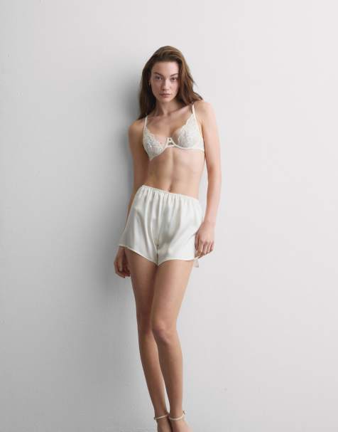 Intimissimi Ethereal embrace lingerie set in white - view 1
