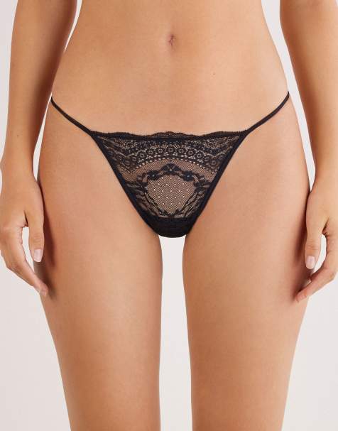 Intimissimi G-string the star of the show in black - view 1