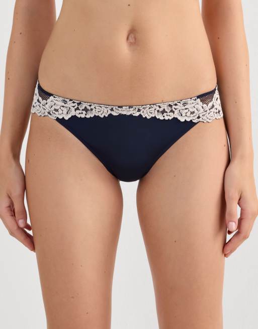 Intimissimi Pretty flowers briefs in deep blue vanilla