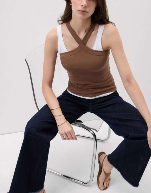 Intimissimi Ribbed superior cotton crossover cami in caramel, 3 of 4