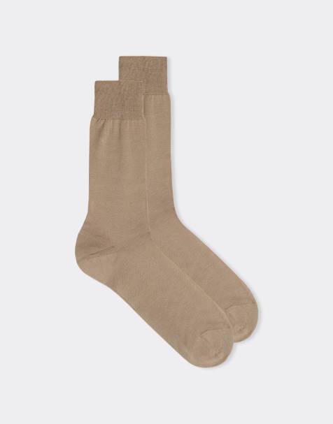 Intimissimi Short sateen cotton lisle socks in natural - view 1