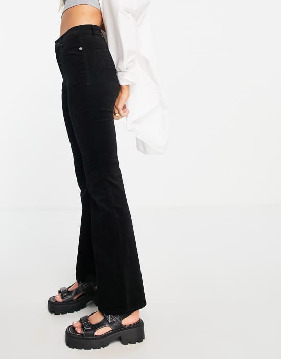 https://images.asos-media.com/products/inwear-eisha-flared-cord-pants-in-black/202375192-4?$n_550w$&wid=550&fit=constrain