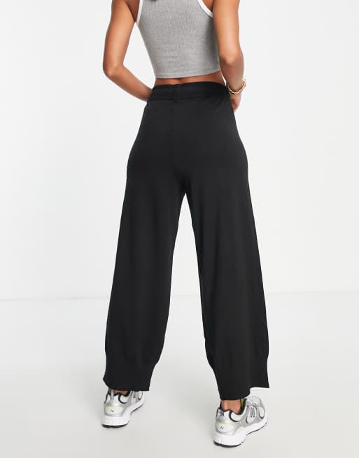 InWear Ennivi knitted wide leg joggers co-ord in black, 2 of 4
