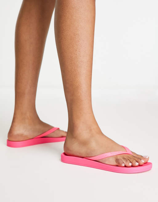 Ipanema pink flip store flops