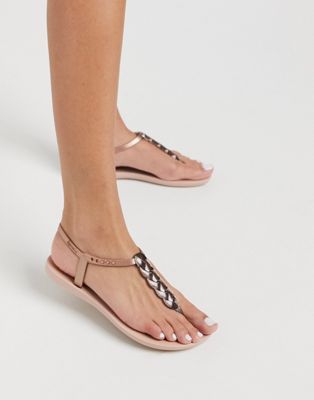 Ipanema charm sandals in blush with gold-Neutral