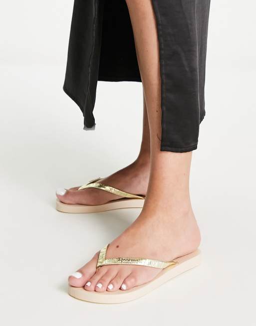 Ipanema glam shimmer flip flops in rose and beige