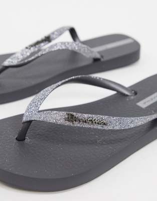 Ipanema glitter flip flop sandal in 