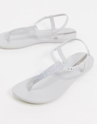 pop sandals