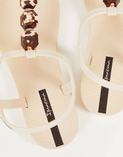 Sandali con ciondoli deals