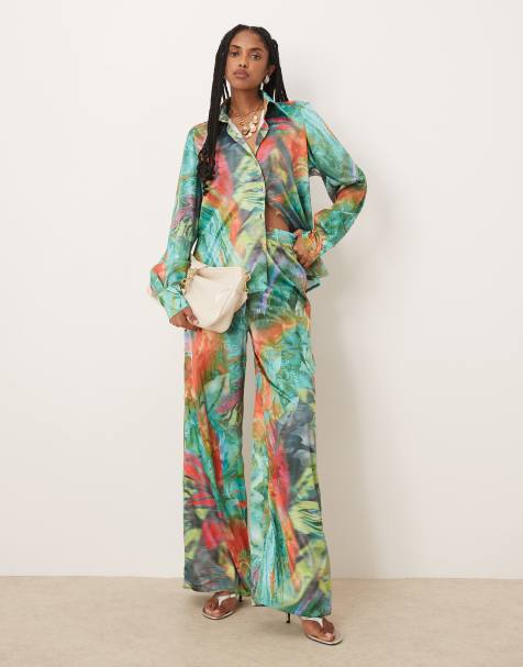 Isabelle Pennington-Edmead Basterre set in storm print - view 1