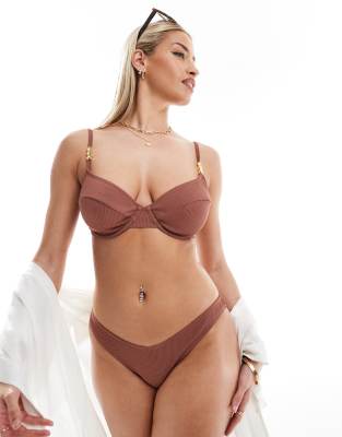 Ivory Rose - Gerippte Bikinihose in Braun mit hohem Beinausschnitt-Brown