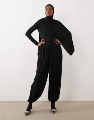 IYAL bamboo cuffed oversize balloon leg pants in black black