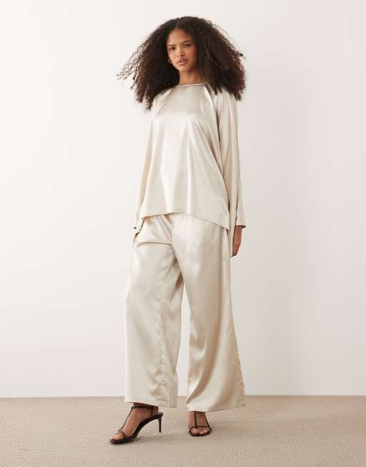 IYAL - Coordinato con top e pantaloni in raso color crema