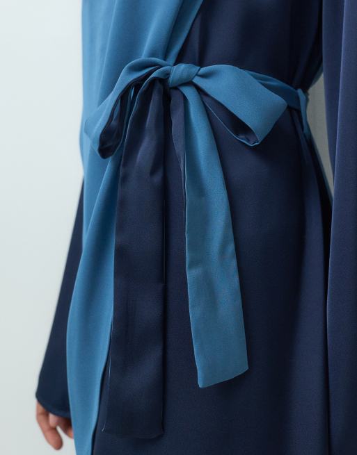 IYAL crepe contrast cape detail maxi dress in navy and blue, 3 of 5