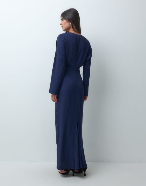 IYAL Crepe-Maxikleid mit Knotendetail vorn und weiten Ärmeln in Marineblau, 2 von 4