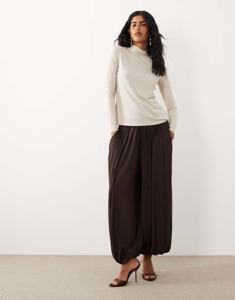 IYAL – Jersey-Hose in Braun mit Ballonbeinschnitt und Bündchen - view 1